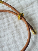 Load image into Gallery viewer, Leather Pearl Bracelet 3