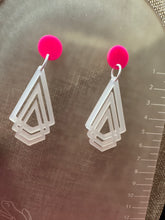 Load image into Gallery viewer, Pink Penny’s Earrings