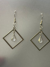 Load image into Gallery viewer, Brassy Gem Earrings