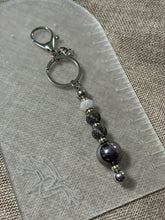 Load image into Gallery viewer, Bling Sliver Keychain