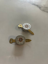 Load image into Gallery viewer, Feathered Frog hat pins