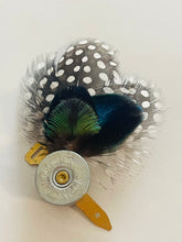 Load image into Gallery viewer, Feathered Frog hat pins