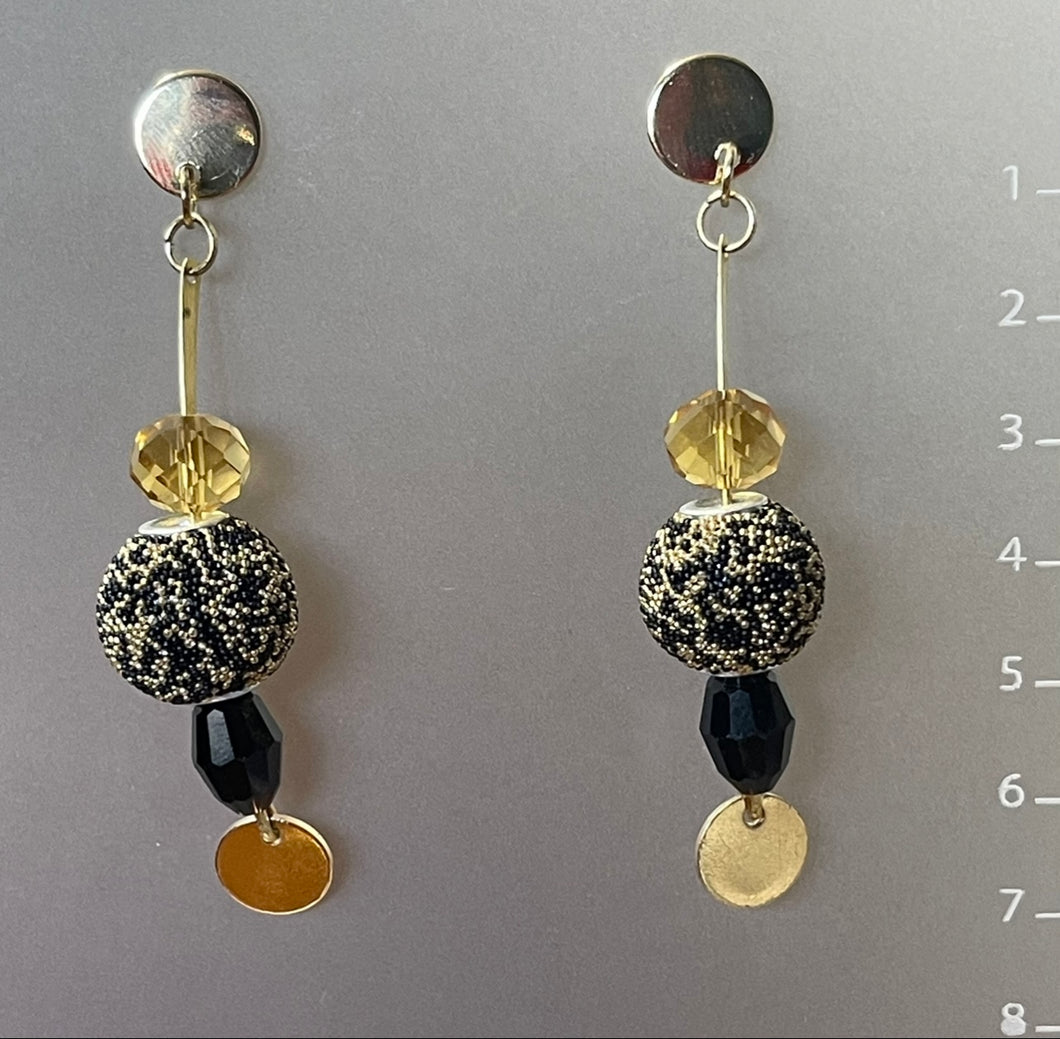 Brosi beads earrings ￼