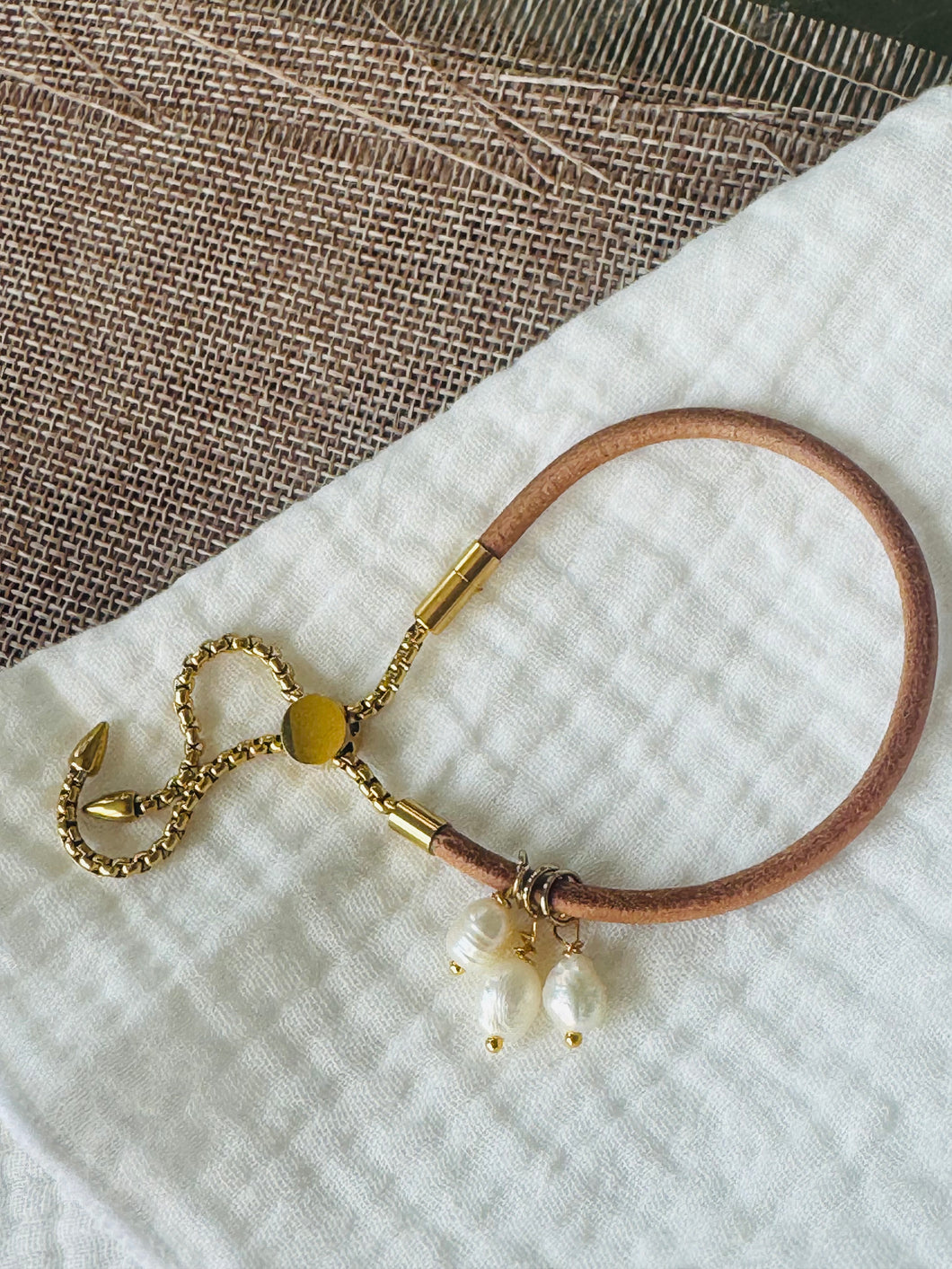 Leather Pearl Bracelet/Anklet ￼