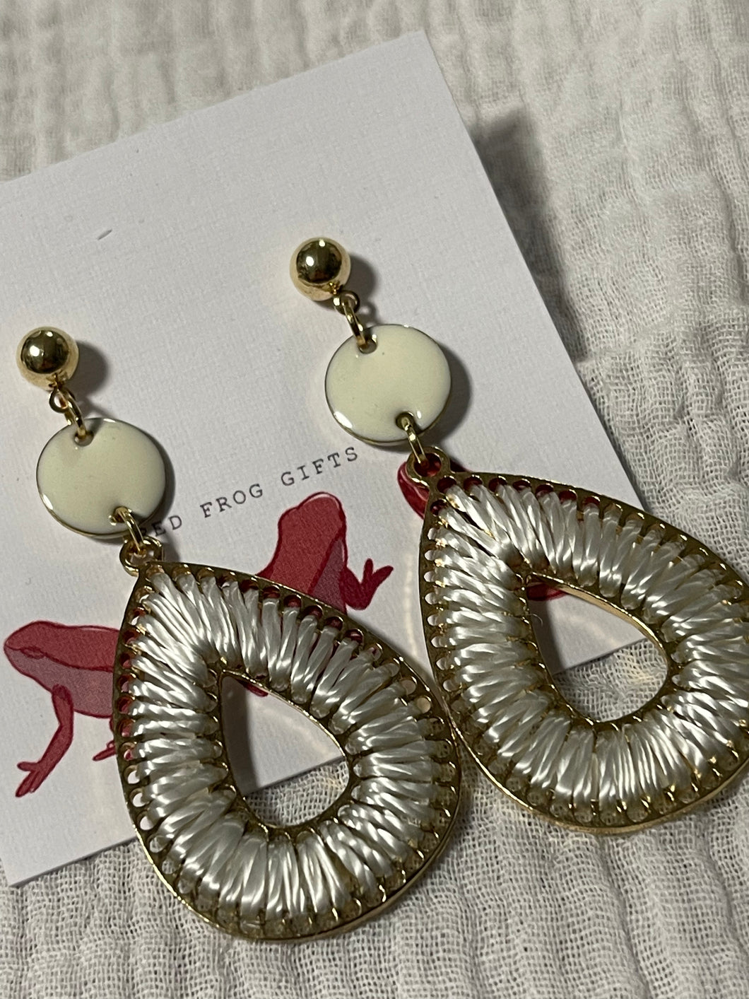 Golden Cream earrings