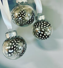 Load image into Gallery viewer, Guineafowl Christmas baubles
